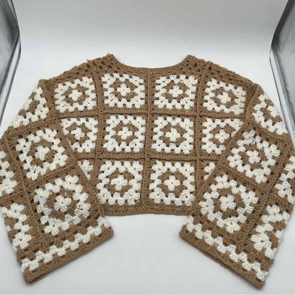Dreamers by Debut Sweater Medium Large Cream Tan Crochet Granny Square Boho - Picture 4 of 10